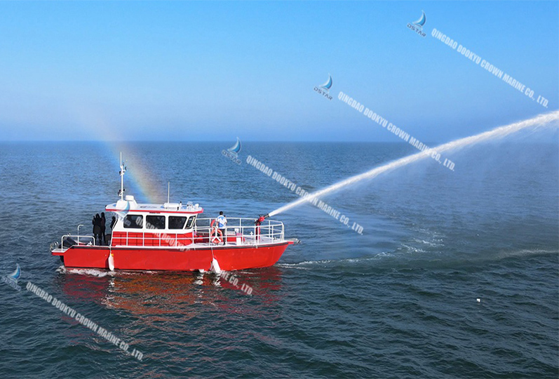DK-FR44 13米消防艇