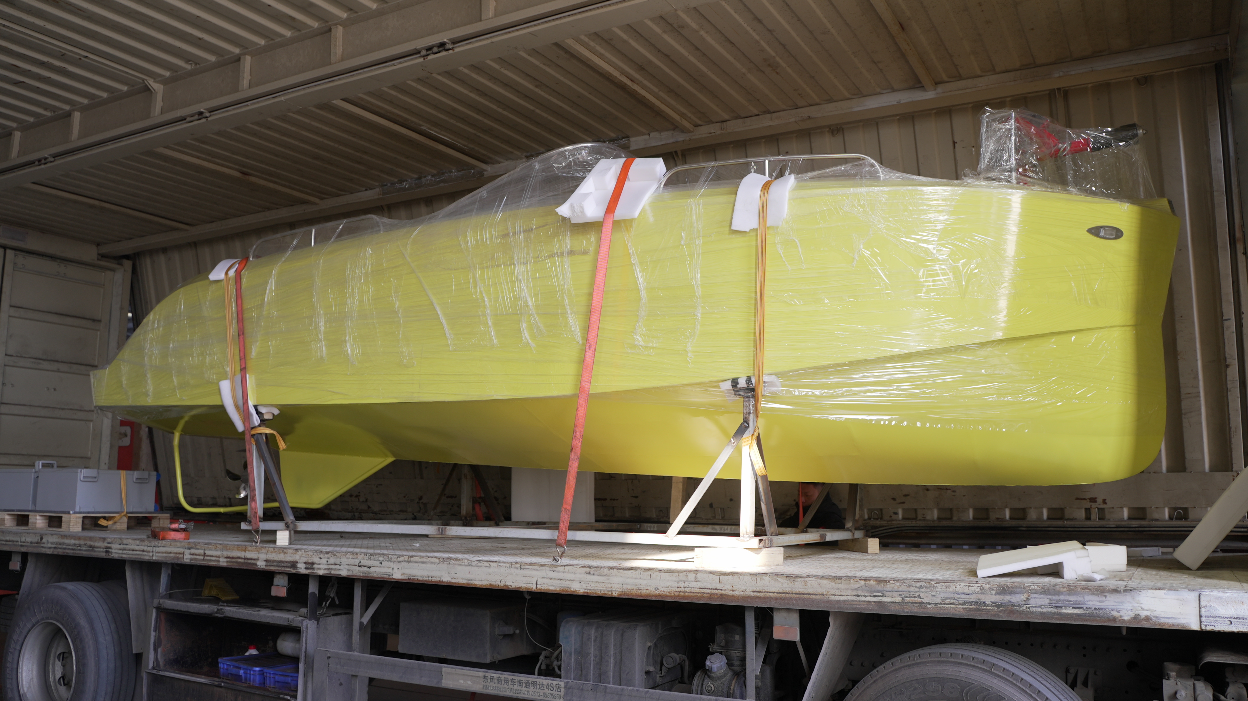 铝合金无人艇发往东南亚